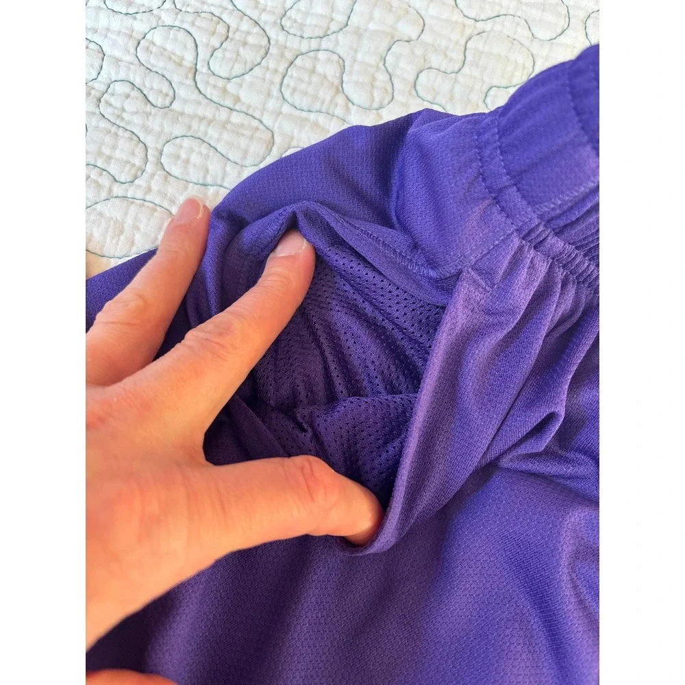 Nike Boys Kobe Bryant Basketball Shorts Purple Size Large
